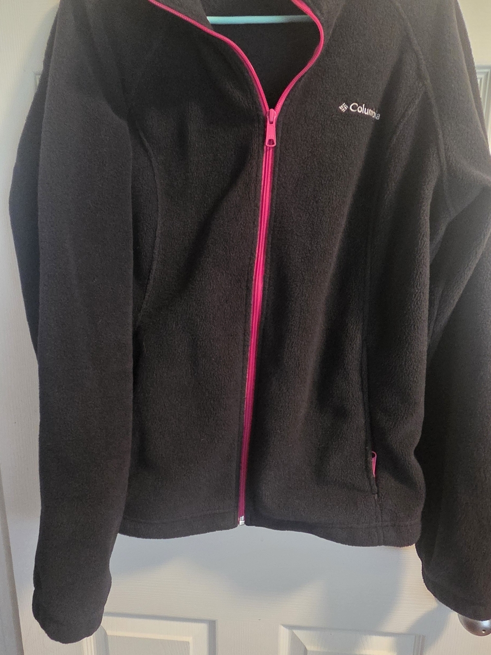 Columbia Womens XL Zip Up Black Fleece Jacket with Pink Trim